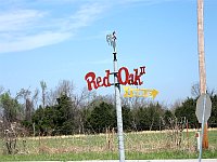 USA - Maxville MO - Red Oak II Sign (15 Apr 2009)